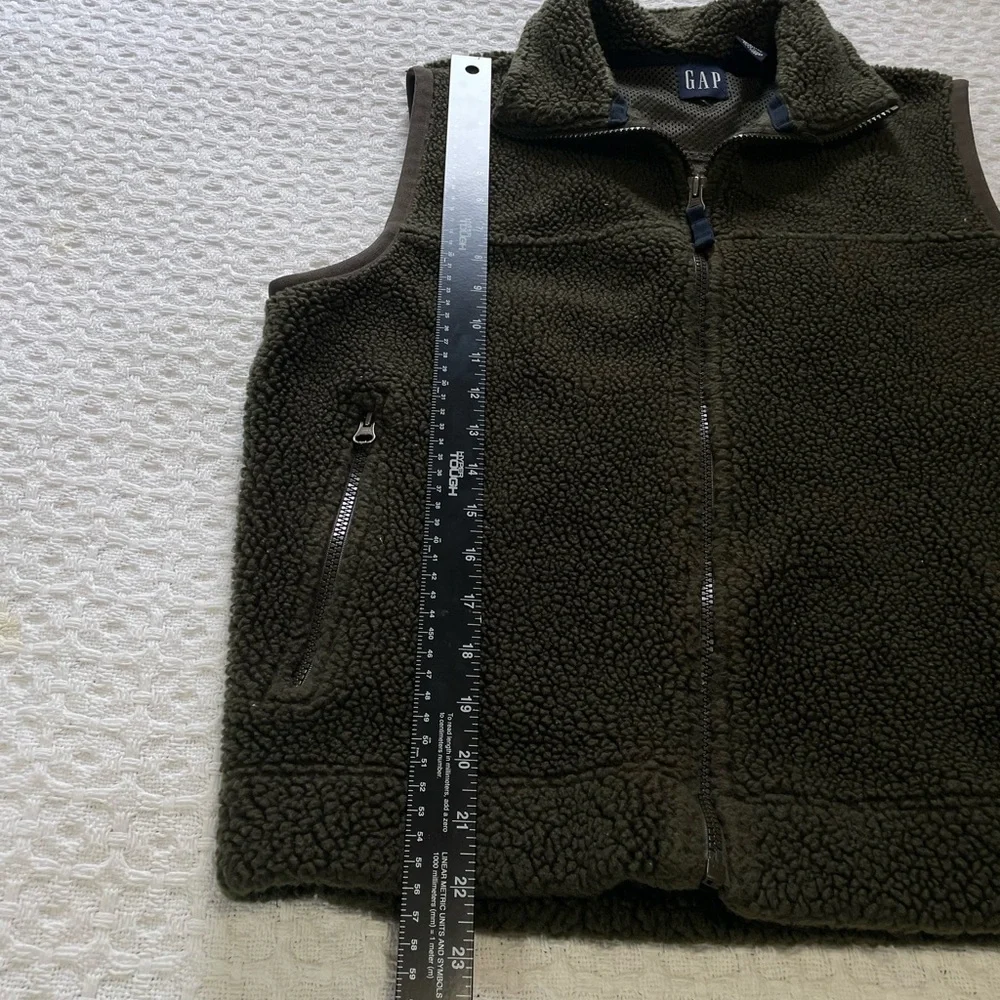 GAP Olive Fleece Vest- Size XS~~ Outdoor or Hiking‎